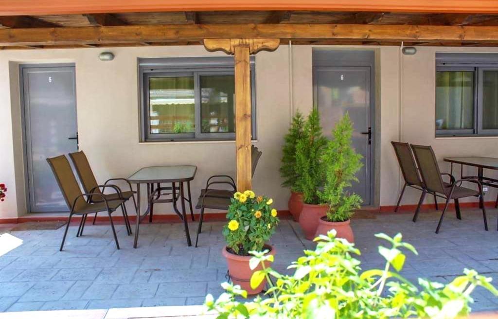 Elia Beach Modern Suites Flogita Dış mekan fotoğraf